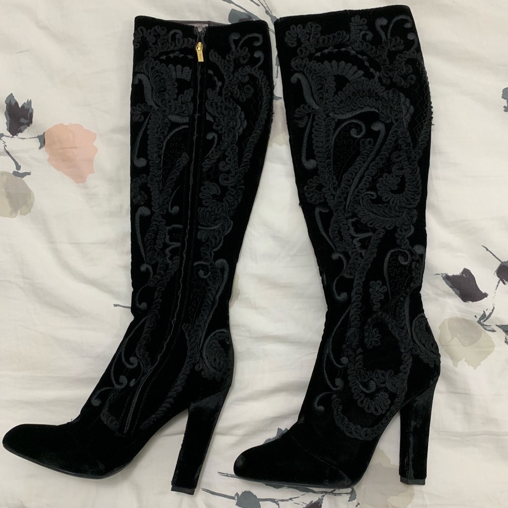 SALVATORE FERRAGAMO BOOTS 🖤